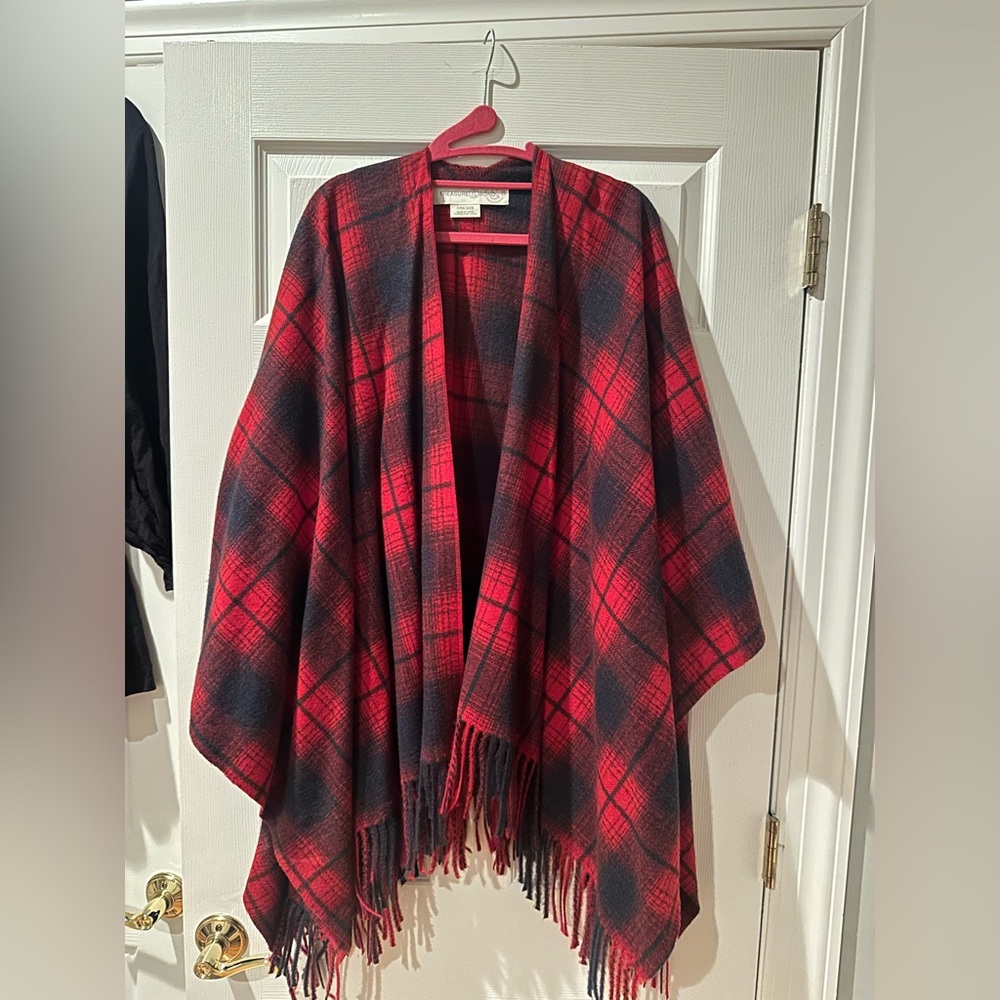 Treasure & Bond Red and Black Plaid Wrap